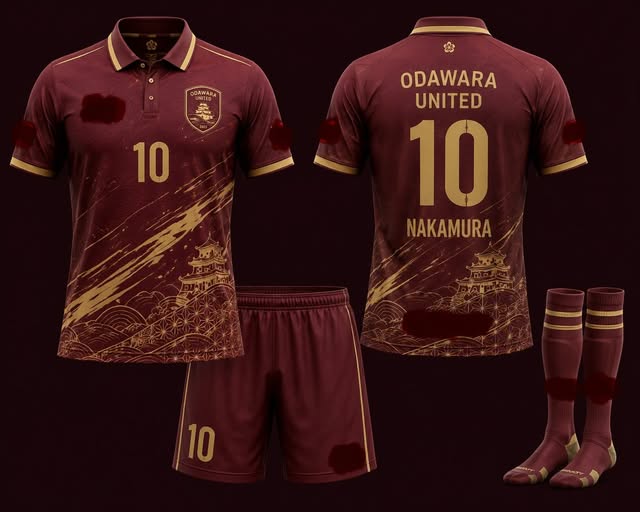 ODAWARA UNITED 公式ユニフォーム — 背番号10 NAKAMURA、ワイン×ゴールドに小田原城のあしらい